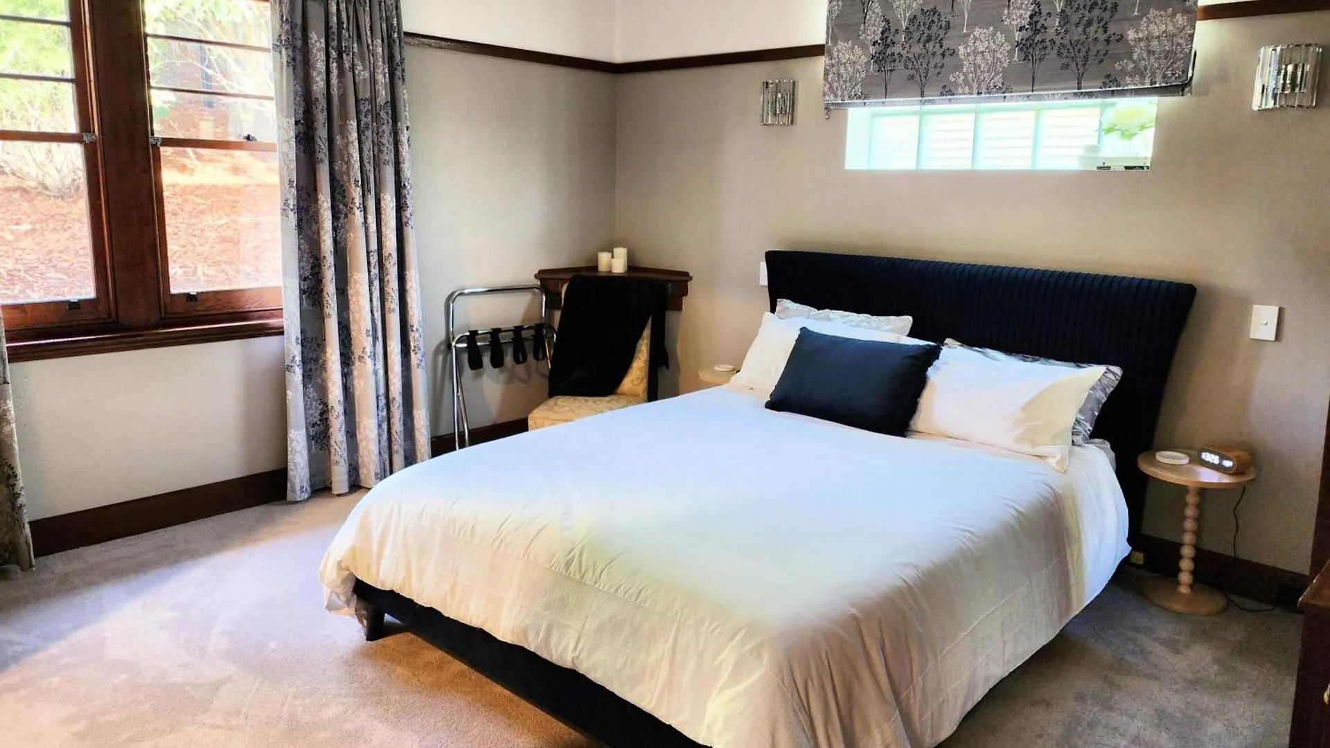 Bowen Toft House- South Hobart, Home From Home 0*, Hobart Australien