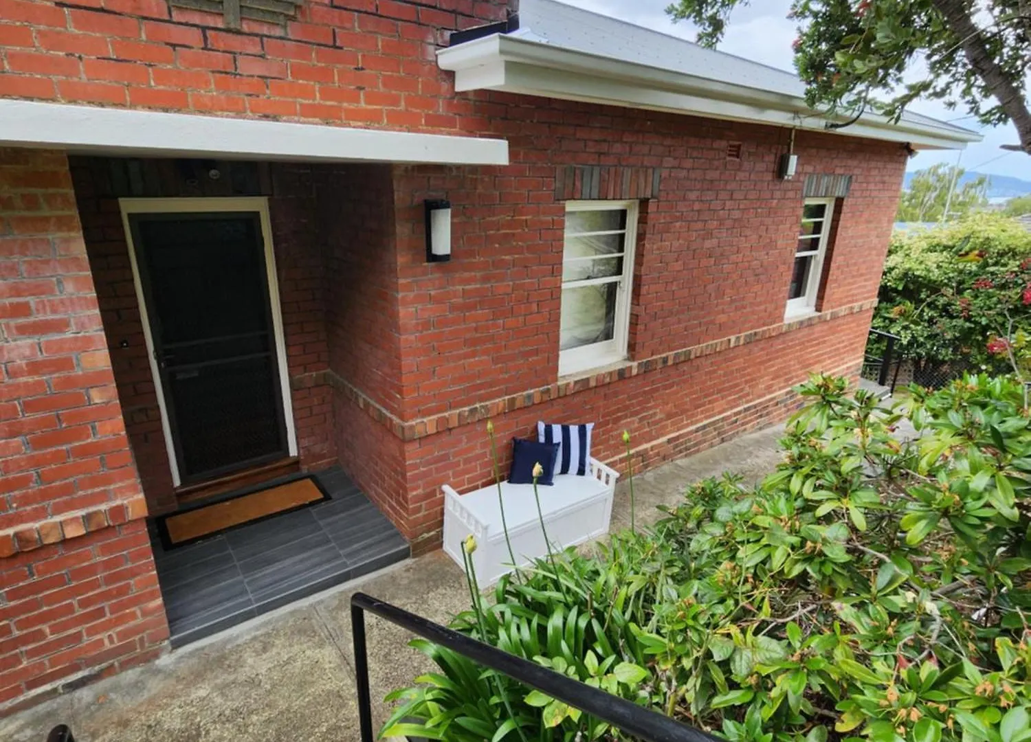 Bowen Toft House- South Hobart, Home From Home 0*, Hobart Australien